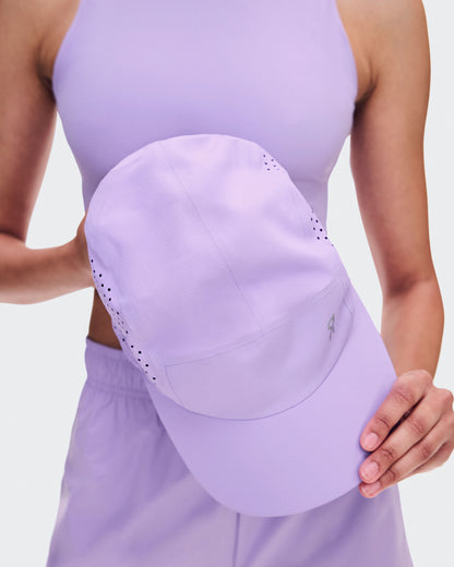 Lightweight Cap Bloom - US 7272