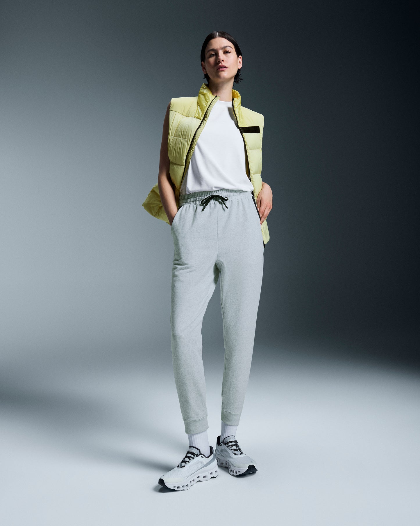 Women's Movement Joggers Crater - US 2747