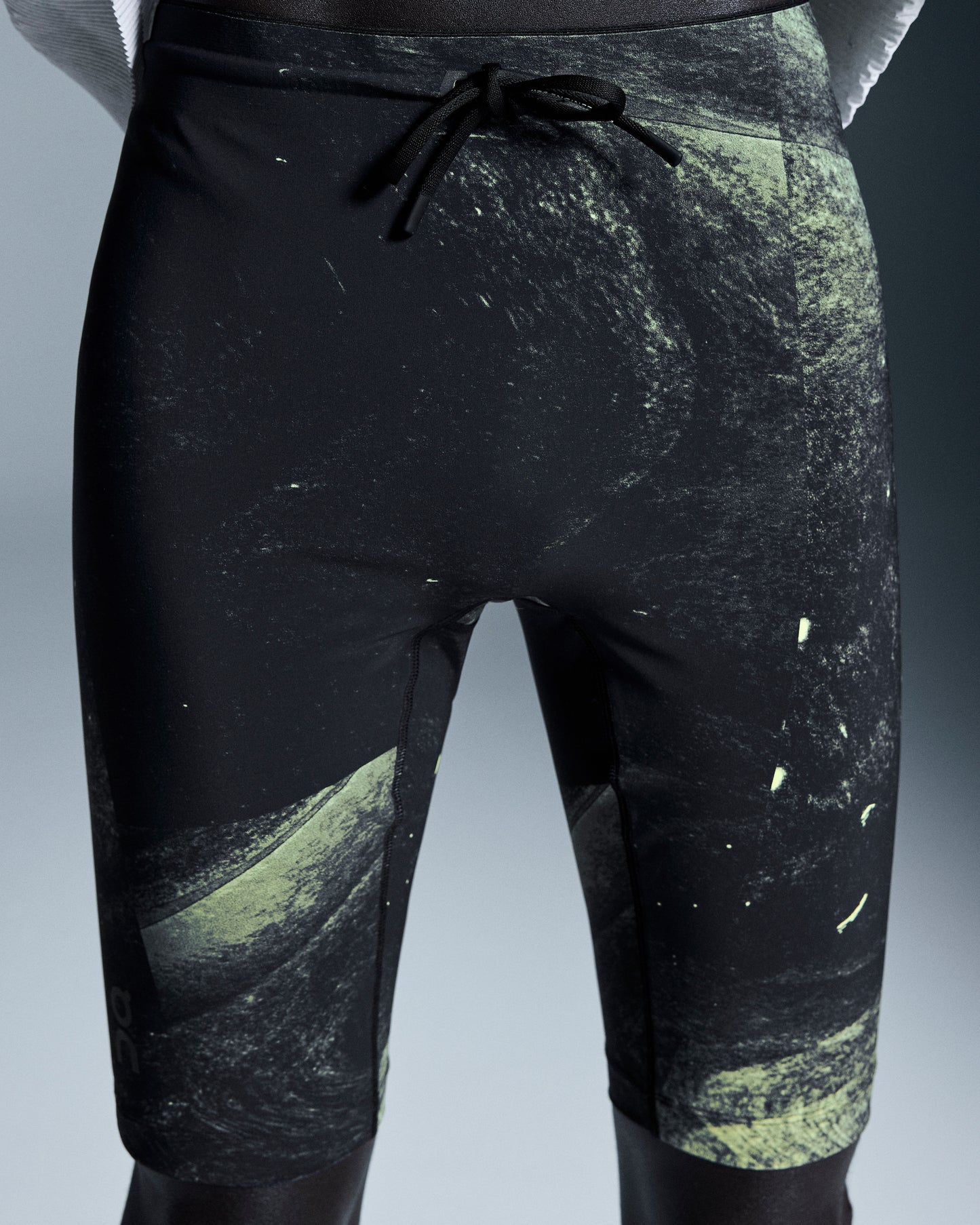 Men's Race Tights Half Black | Limelight - US 1779