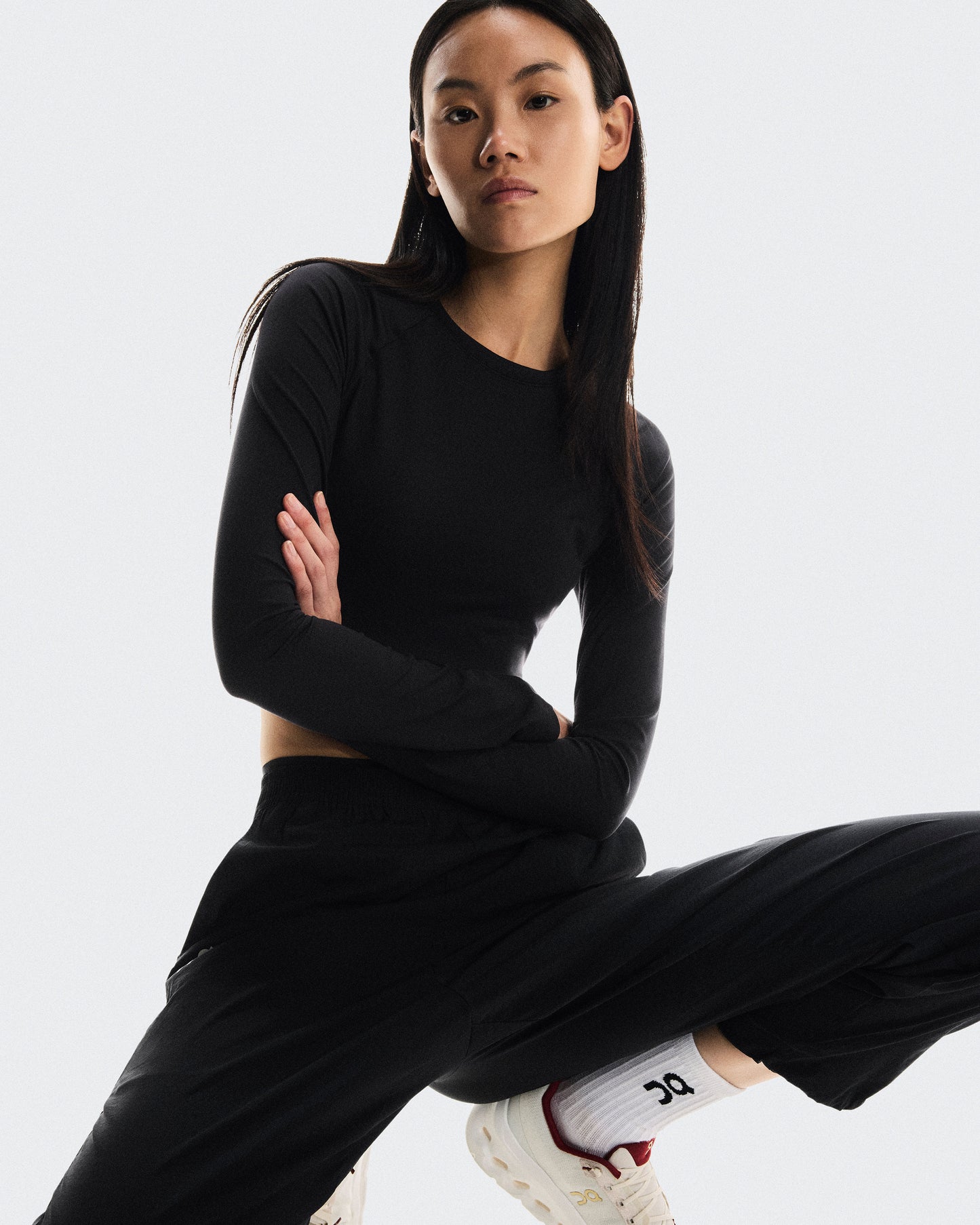 Women's Studio Long-T Crop Black - US 2291